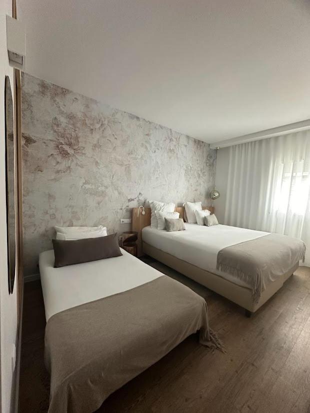 Charm-In Center Hotel Вила Нова де Милфонтеш Екстериор снимка
