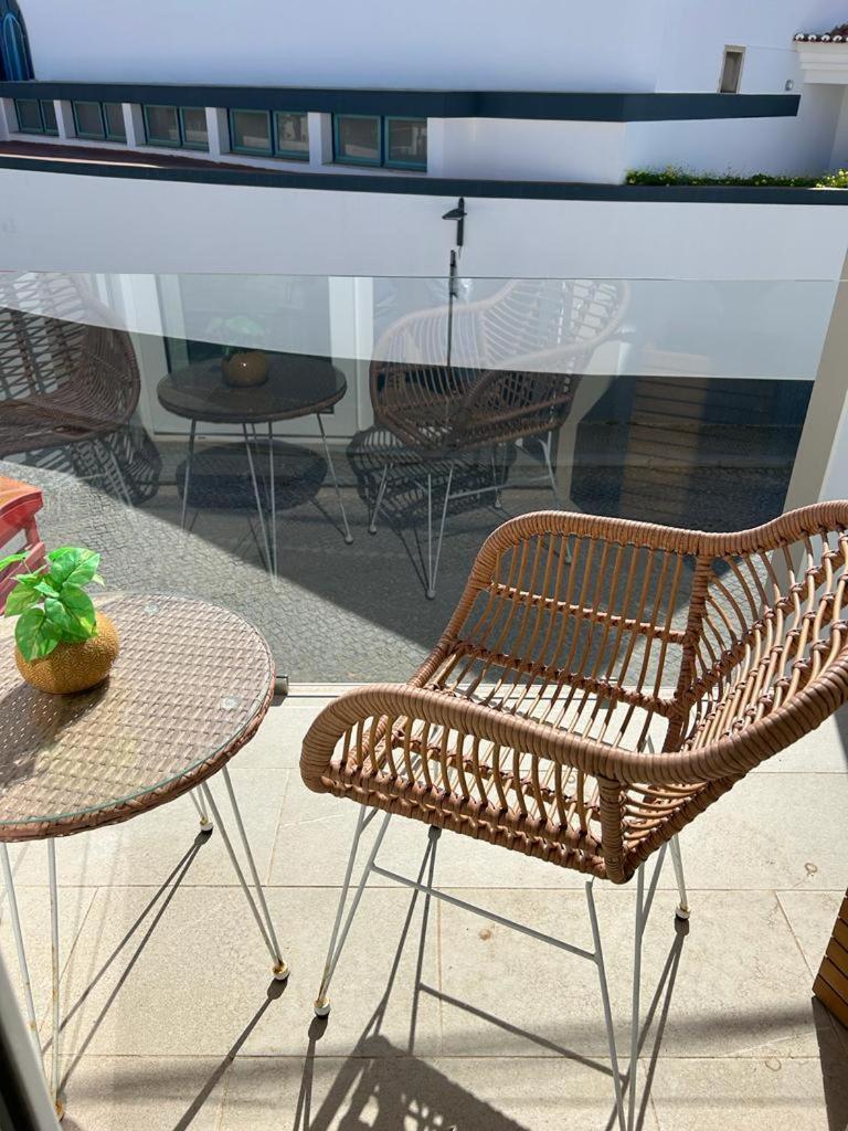 Charm-In Center Hotel Вила Нова де Милфонтеш Екстериор снимка