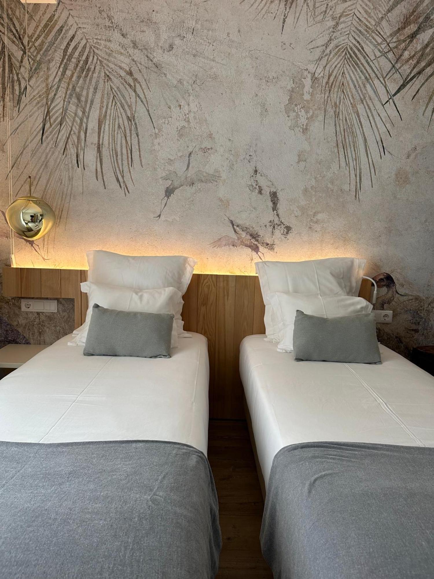 Charm-In Center Hotel Вила Нова де Милфонтеш Екстериор снимка