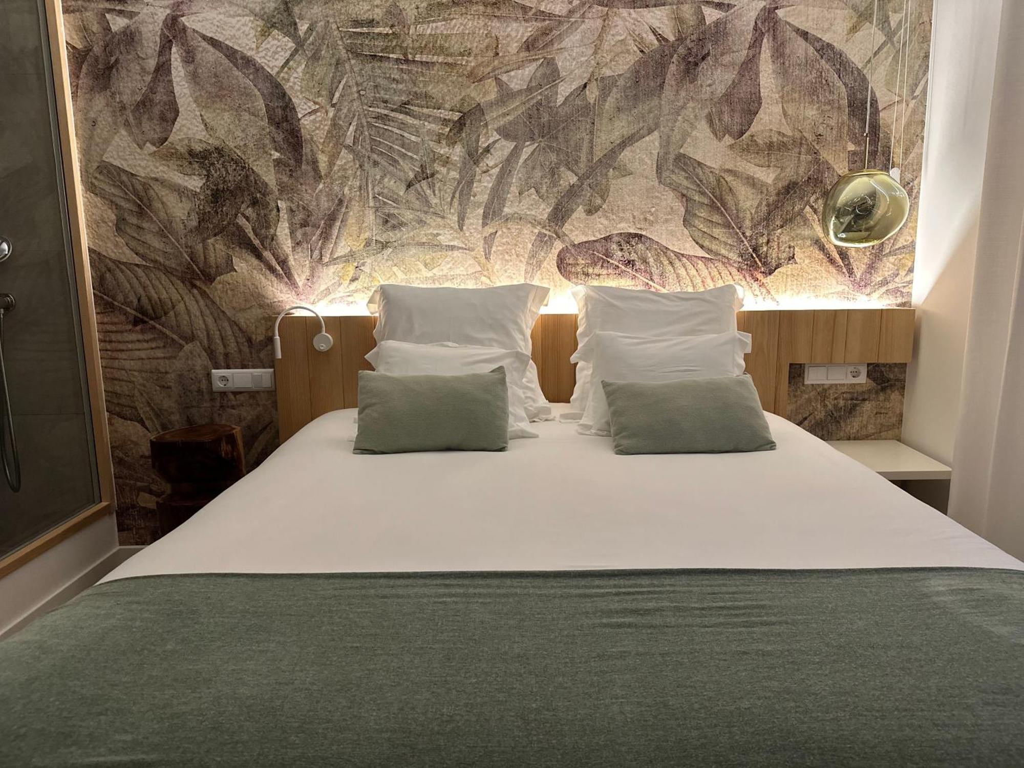 Charm-In Center Hotel Вила Нова де Милфонтеш Екстериор снимка