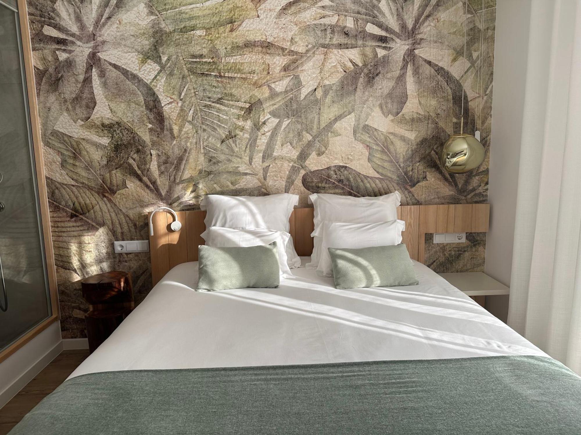 Charm-In Center Hotel Вила Нова де Милфонтеш Екстериор снимка