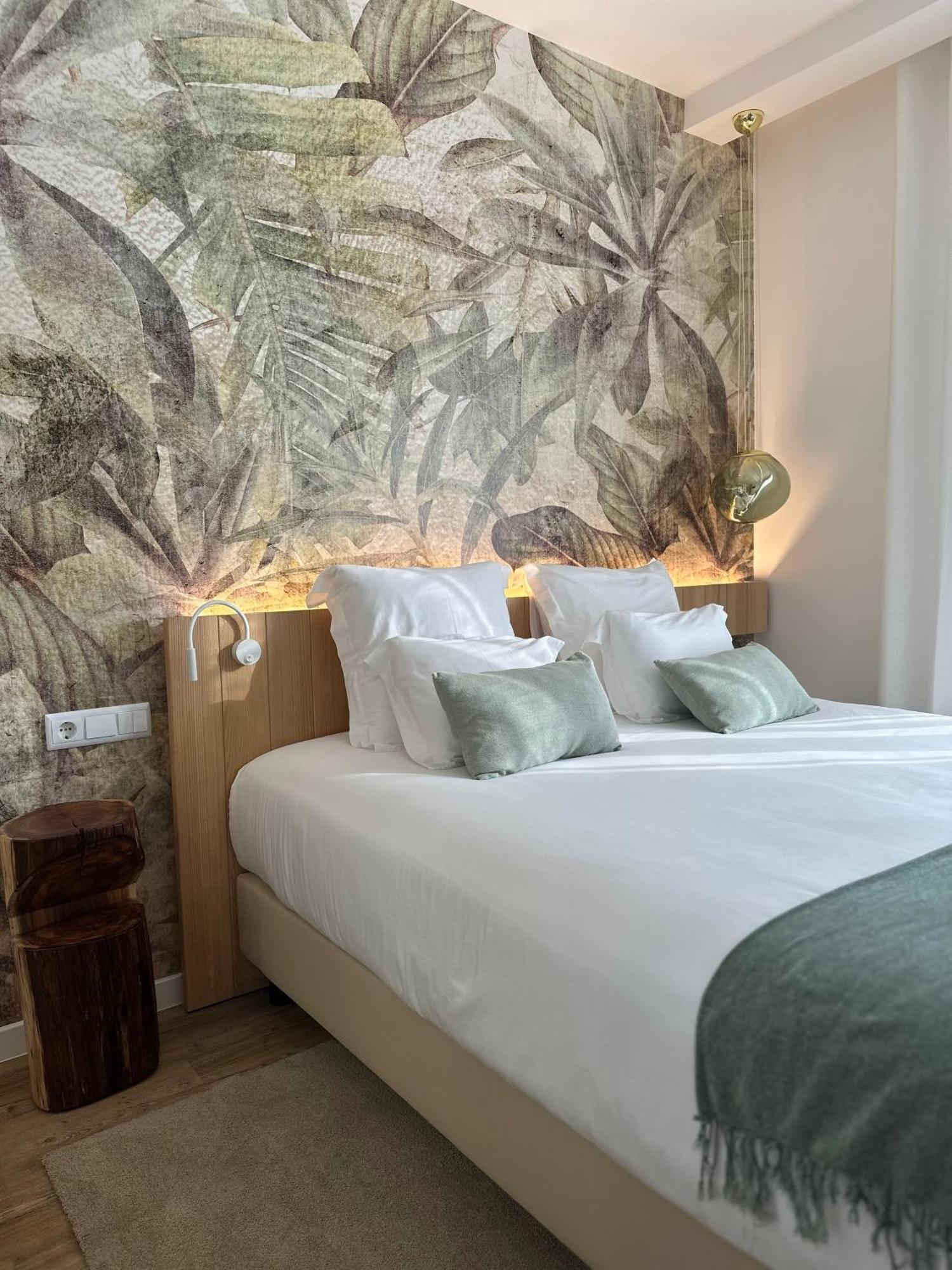 Charm-In Center Hotel Вила Нова де Милфонтеш Екстериор снимка