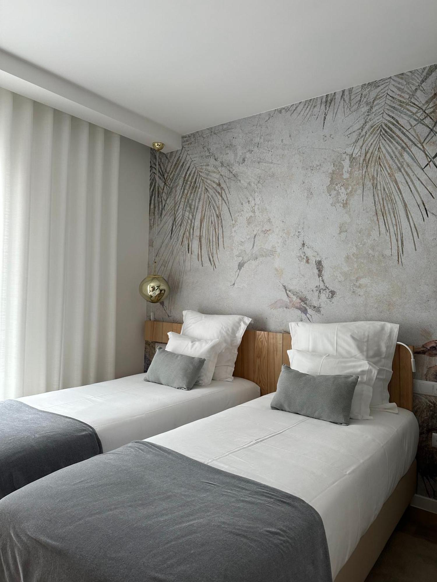 Charm-In Center Hotel Вила Нова де Милфонтеш Екстериор снимка